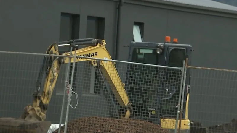 Former employees claim collapsed Sydney developer struggled to pay staff
