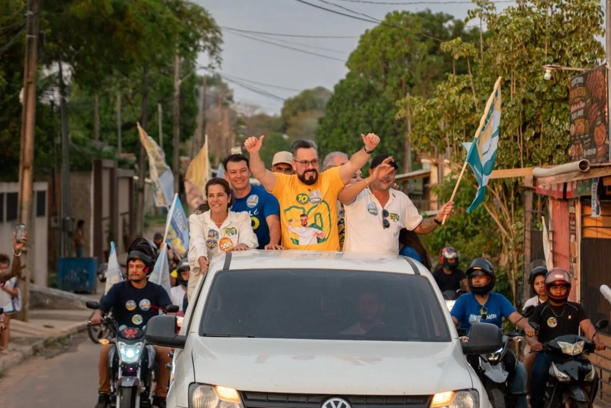 ”O Alto Acre nos abraçou”, diz Alan Rick em carreata que tomou as ruas de Brasiléia e Epitaciolândia
