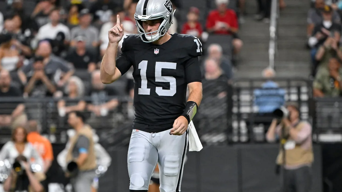 No. 1 pick Fernando Mendoza throws TD pass in preseason debut for Raiders in 27-14 loss to Cardinals