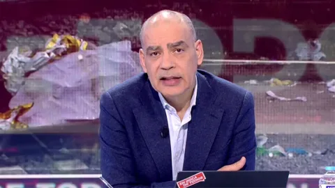 El lapsus de Nacho Abad: se le escapa en directo que su programa es de derechas y su cara lo dice todo