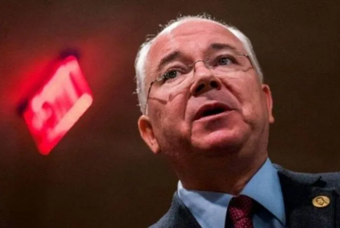 Rafael Ramírez carga contra acuerdo petrolero: «Es inconstitucional y cede el control del territorio»