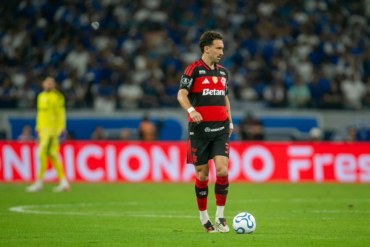 Ortiz valoriza aprendizados da Libertadores de 2025 e celebra volta em alto nível ao Flamengo