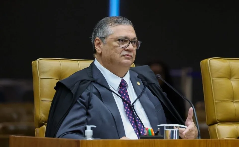 STF autoriza Polícia Federal a acessar investigação sobre produtora de filme de Bolsonaro