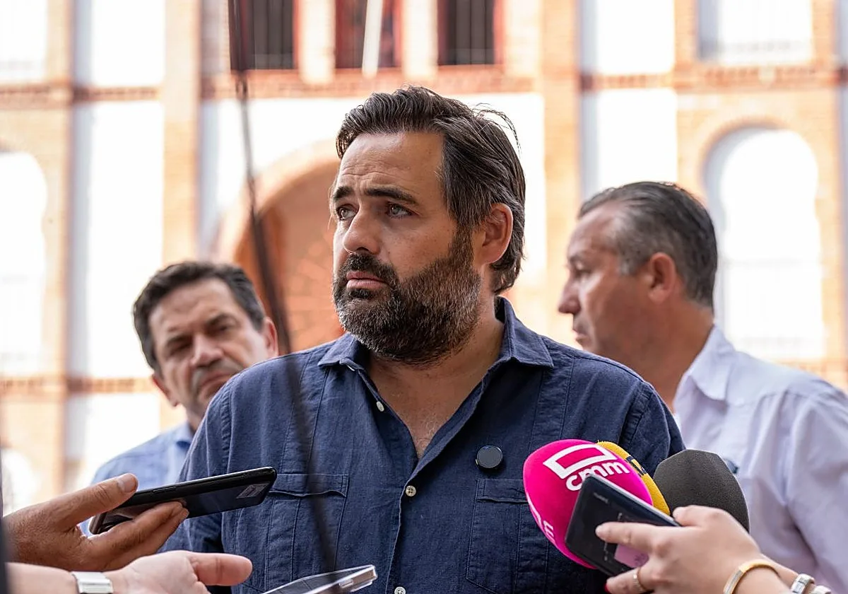 Núñez reprocha a Page su «silencio» sobre Ceuta: «No le hemos oído decir esta boca es mía»