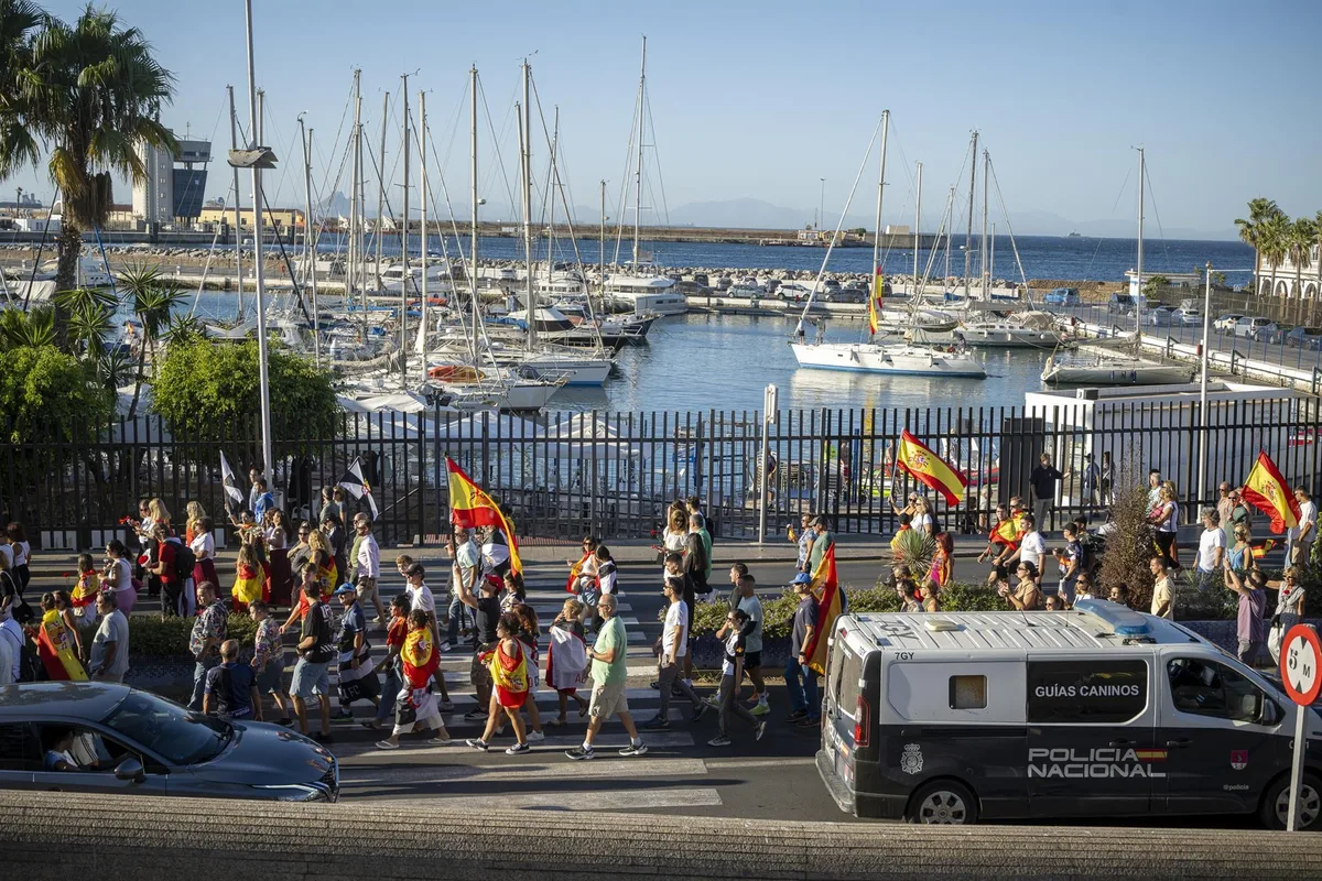 Cancelan una manifestación nocturna este sábado en Ceuta ante la llegada de grupos ultras