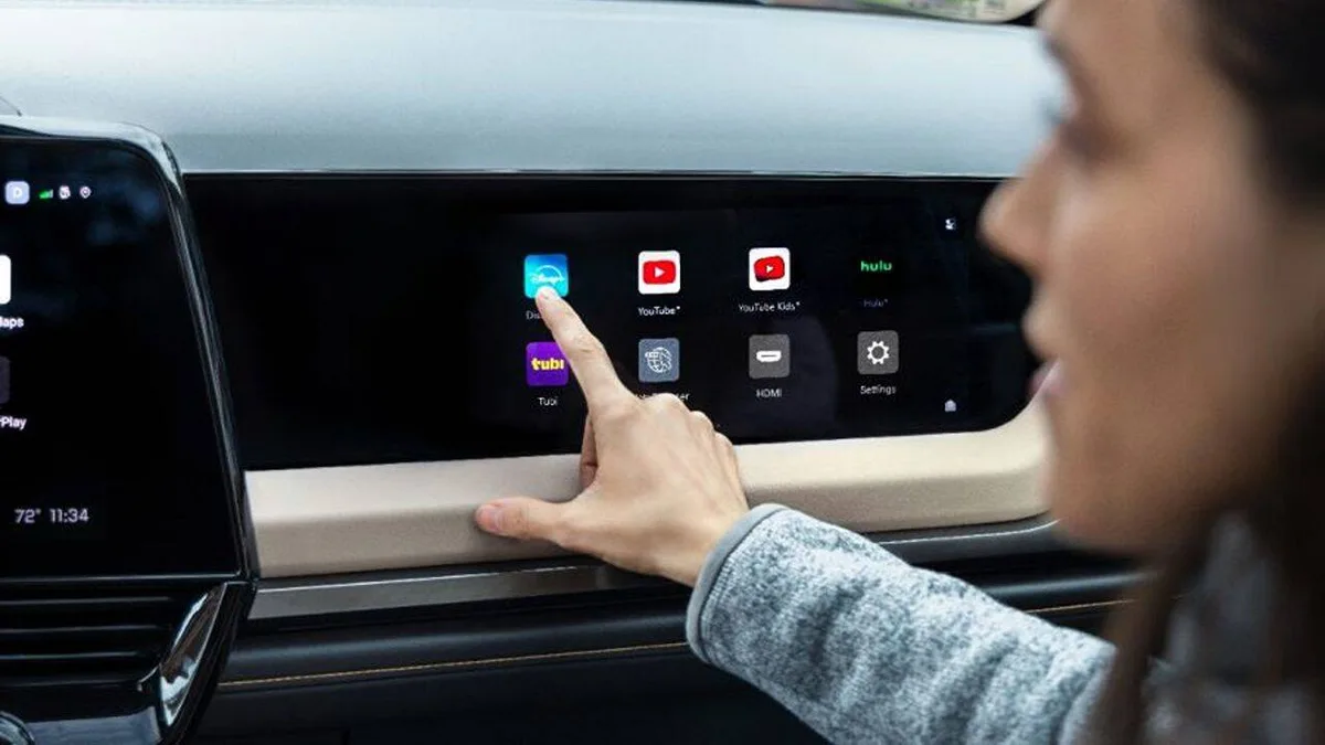 After layoffs and robot push, GM brings back Apple CarPlay and Android Auto