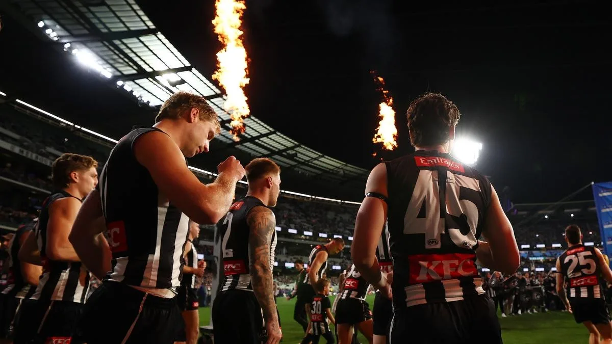 ‘Downright disgrace’ as Bulldogs set for MCG home wildcard final in leg-up for rivals Collingwood
