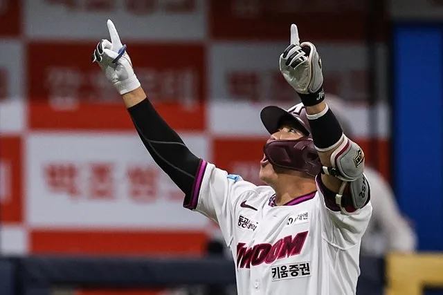 KIA 이의리 속속속속속속속구 → 키움 김재현 ‘얼티미트 그랜드 슬램’ → LG 3위 탈환 [어제의 프로야구]