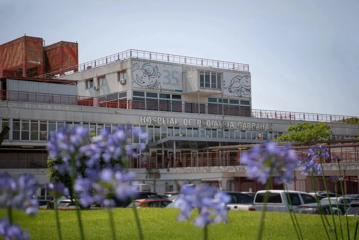 Detuvieron a cuatro personas por el caso de abuso de un nene de 8 años en Santiago del Estero: está siendo atendido en el Garrahan