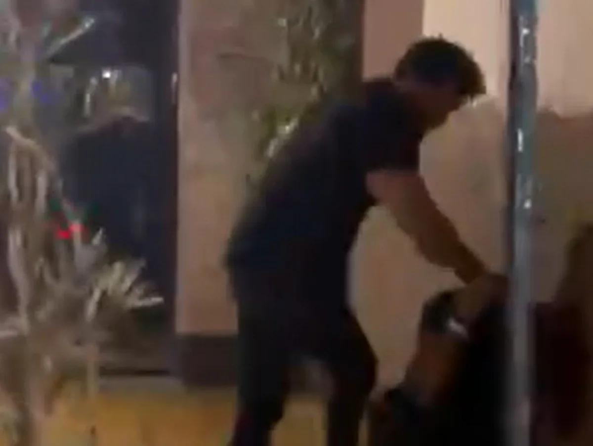 Vídeo mostra rapper sendo agredido após briga por gelo em boate no Recife; imagens são fortes