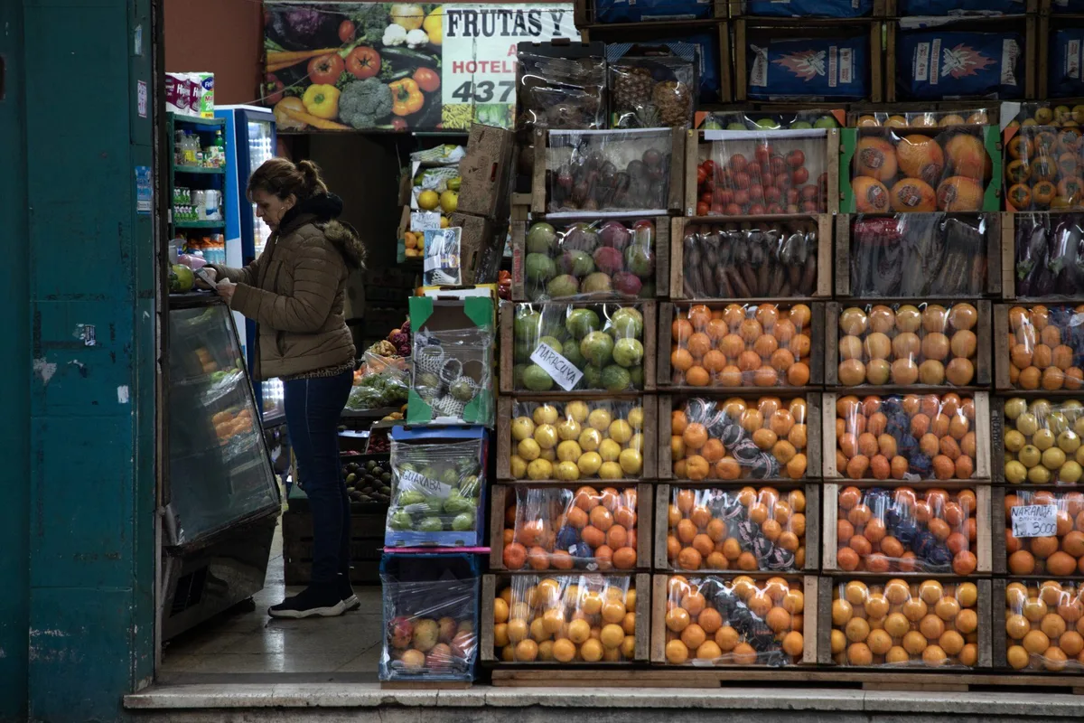 La confianza del consumidor subió 2,4% en septiembre, impulsada por los hogares de bajos ingresos