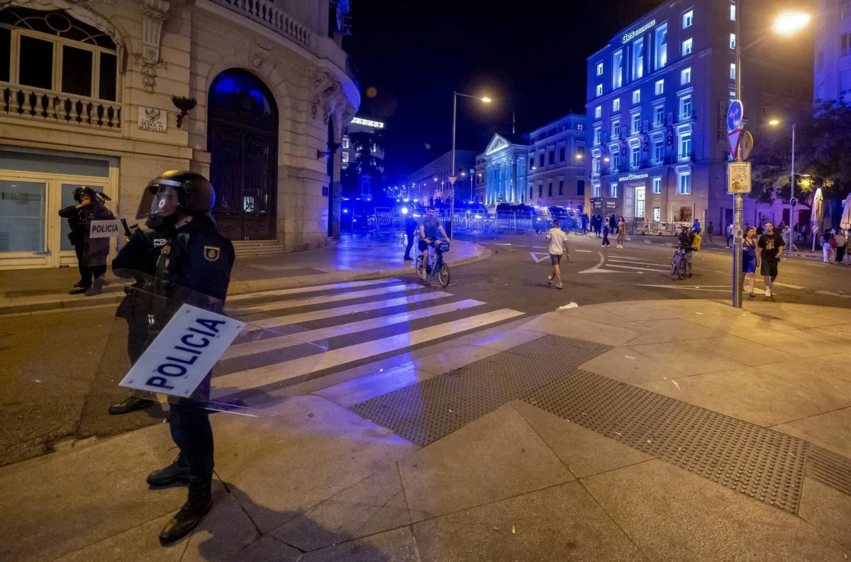 El sindicato CEP avisa del riesgo para policías por la "violencia callejera desbocada" desde que Marlaska es ministro