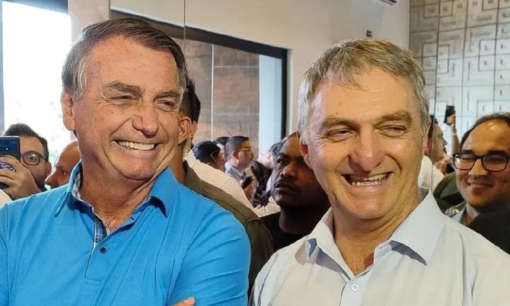 Irmão de Bolsonaro diz a jornal que Flávio ‘não arrasta multidões’