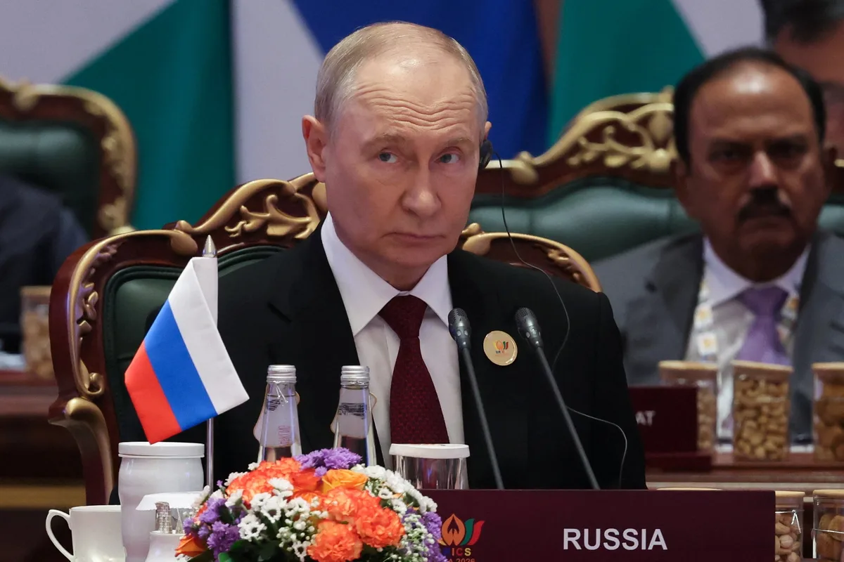 El Kremlin no descartó un regreso a las negociaciones con Ucrania y EEUU en octubre, aunque puso condiciones
