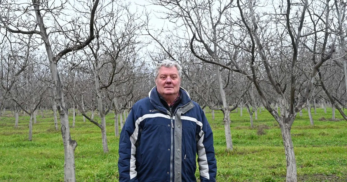 “Che, Carlitos, ¿y si compramos un poco de tierra?”: el geólogo que cambió el petróleo por los frutos secos en la Patagonia