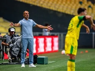 FC Nantes. C’est terminé pour Michel Der Zakarian, qui n’est plus l’entraîneur des Canaris après la gifle contre Rodez