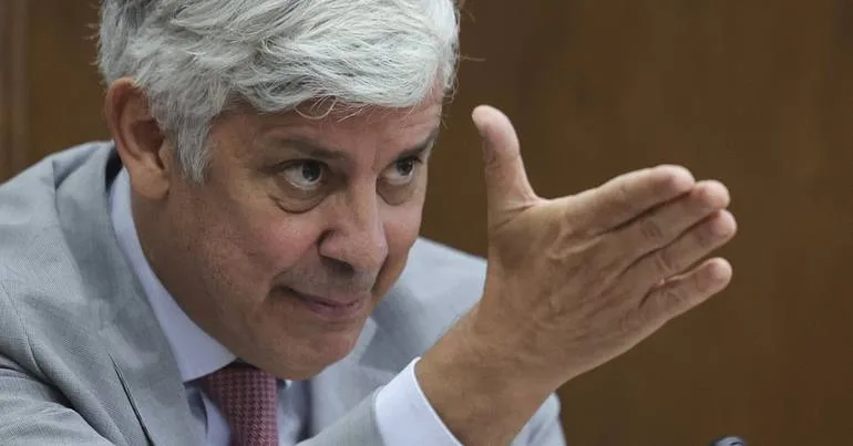 Mário Centeno orador em conferência no Instituto Progresso