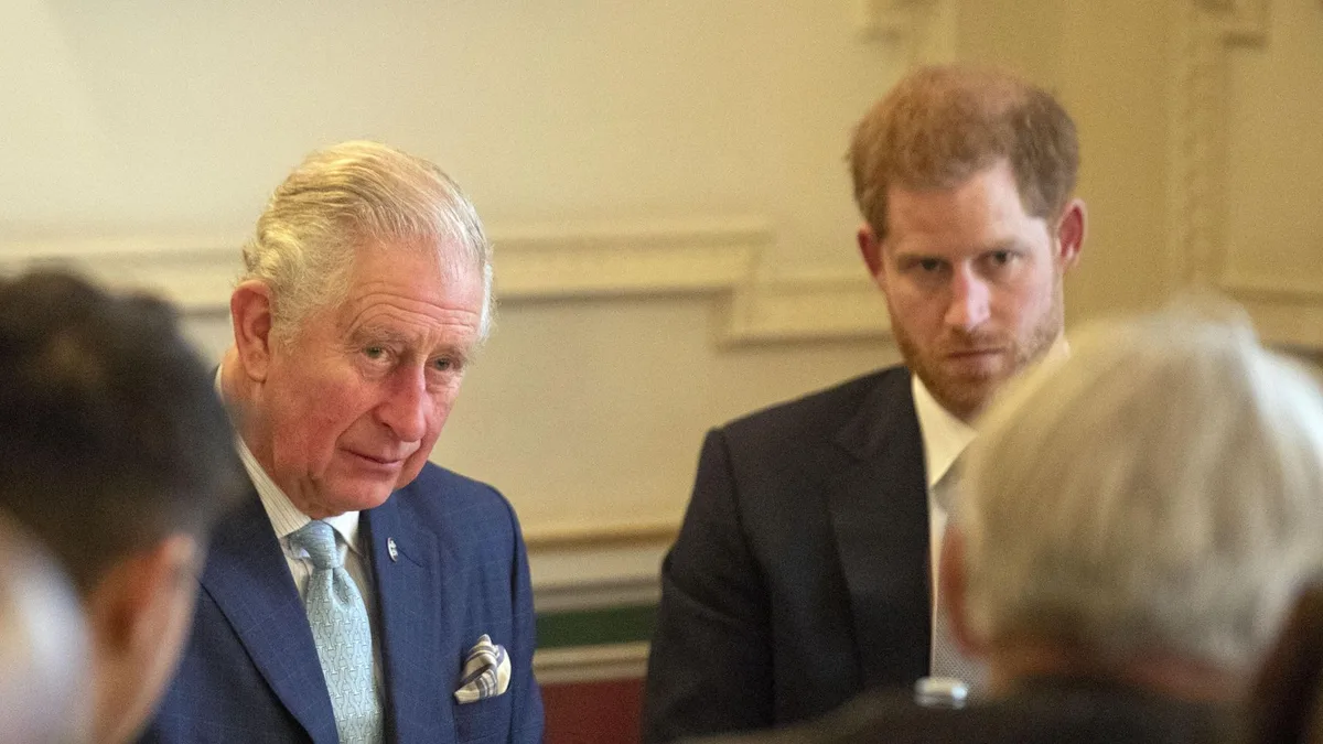 La traición imperdonable de Harry a Carlos III: el príncipe sabe lo que Charles Spencer cuenta en el libro y lo apoya