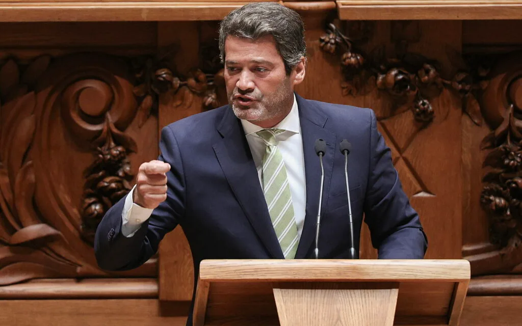 Chega vai chamar ministro das Finanças à AR par explicar operação da compra da REN
