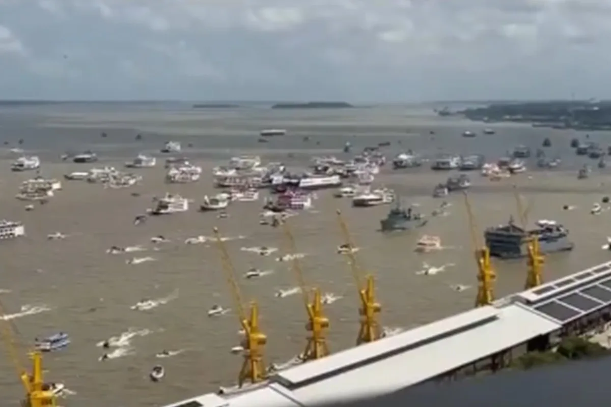 Romaria Fluvial reúne fiéis em homenagem a Nossa Senhora de Nazaré