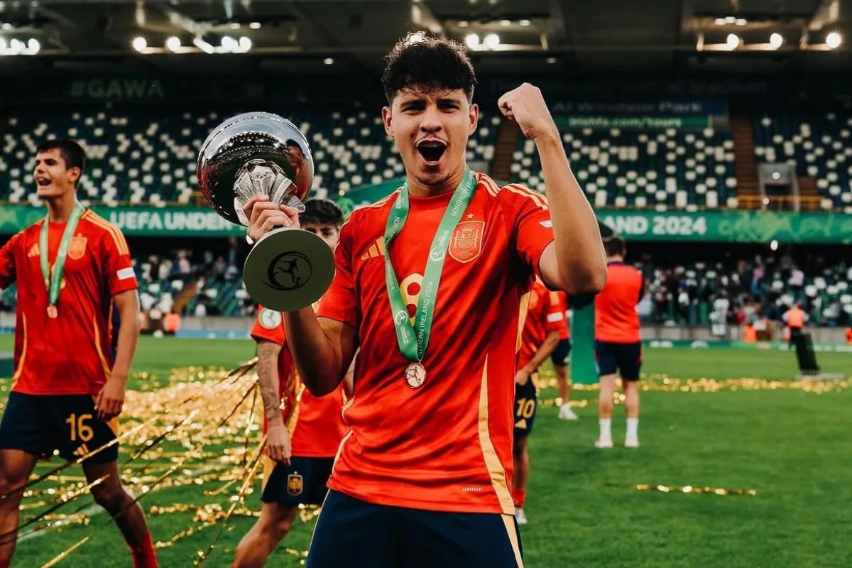 Campeão pela base da Espanha, reforço da Chapecoense é destaque na imprensa europeia: "Uma pérola"