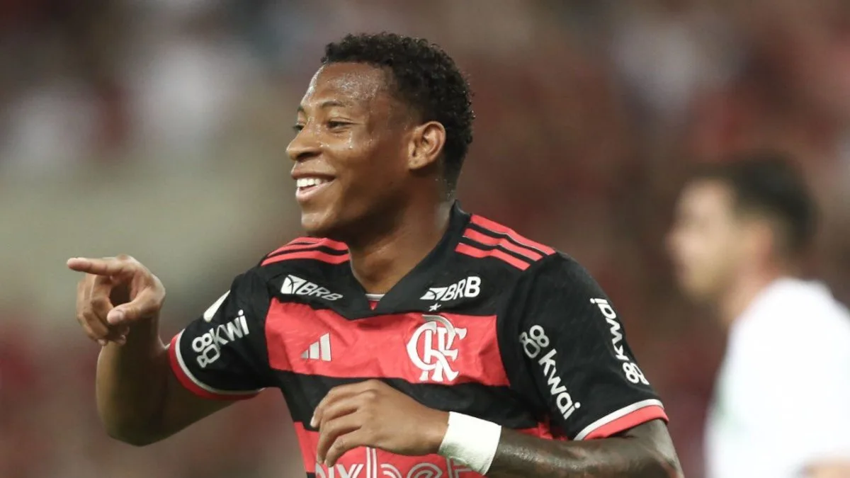 Plata é reprovado em exames e retorna ao Flamengo após acordo milionário: ‘Não atendeu’