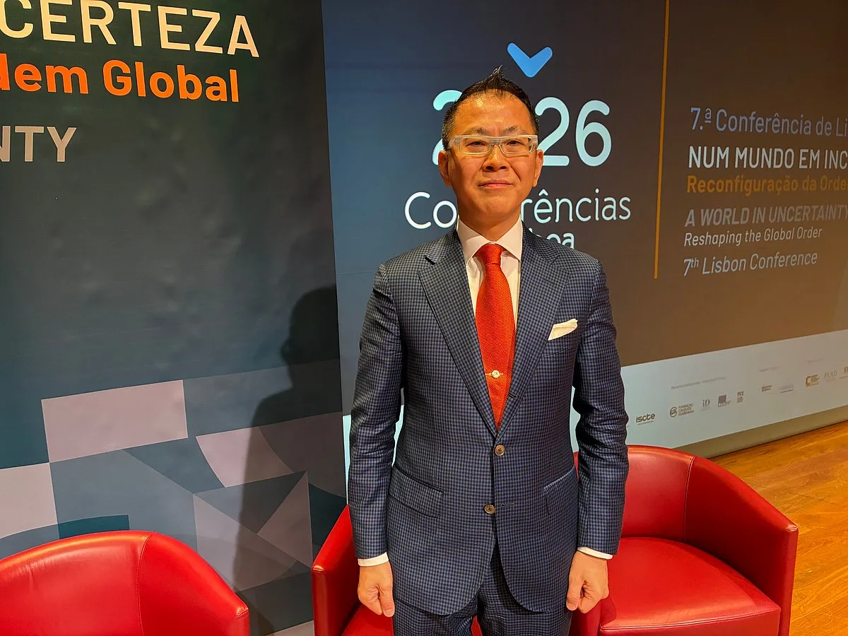 Shogo Akagawa: "Japão tem de defender com firmeza a paz, a democracia e o Estado de Direito"