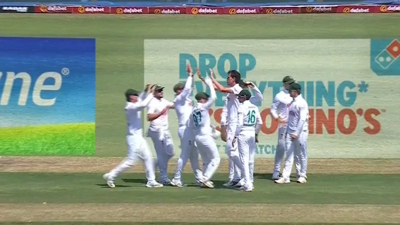 Maddinson chops on for 33-ball duck