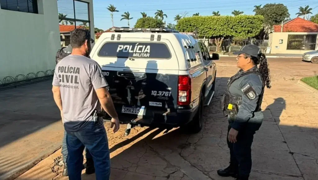 Criança pede ajuda na delegacia ao ver mãe ser agredida pelo padrasto