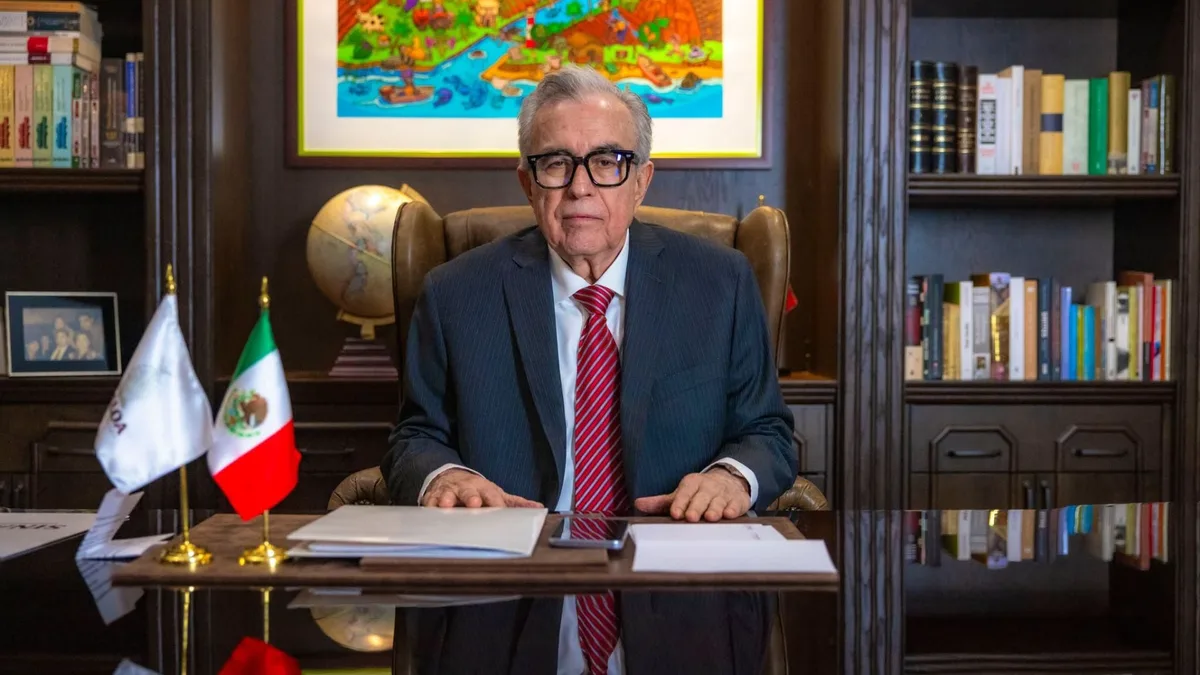 Alistan marcha para exigir salida de Rocha Moya del gobierno de Sinaloa pese a su solicitud de licencia