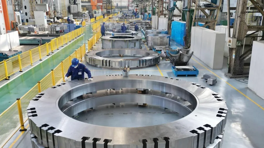 Konjunktur: Chinas Wirtschaft wächst etwas schneller – Probleme bleiben