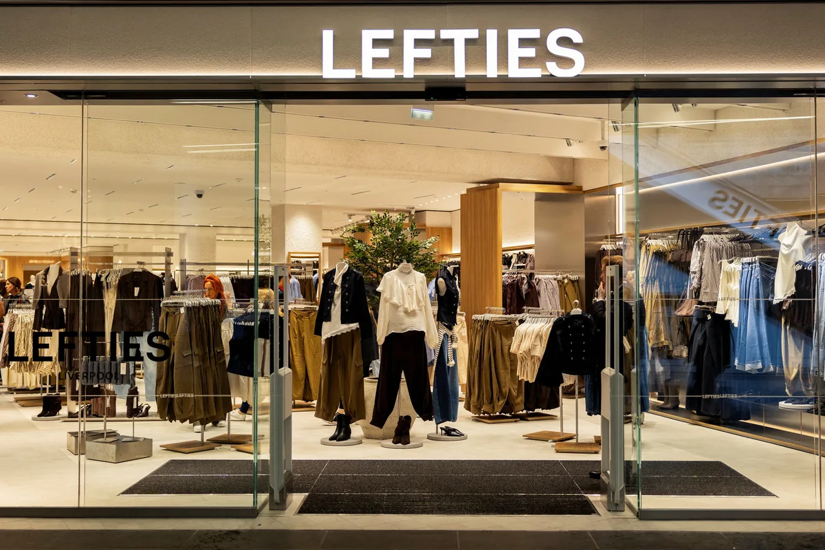 Inditex reta a Primark en Reino Unido con su propia receta ‘low cost’: la primera tienda de Lefties