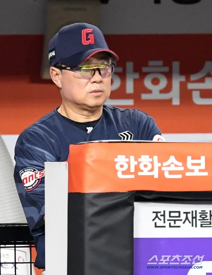 안타 6개 쳤는데 병살-병살-병살? 갈길바쁜 롯데 5연패 어쩌나, 9년 연속 가을야구 좌절인데…한화와 동반 침몰중 [SC포커스]