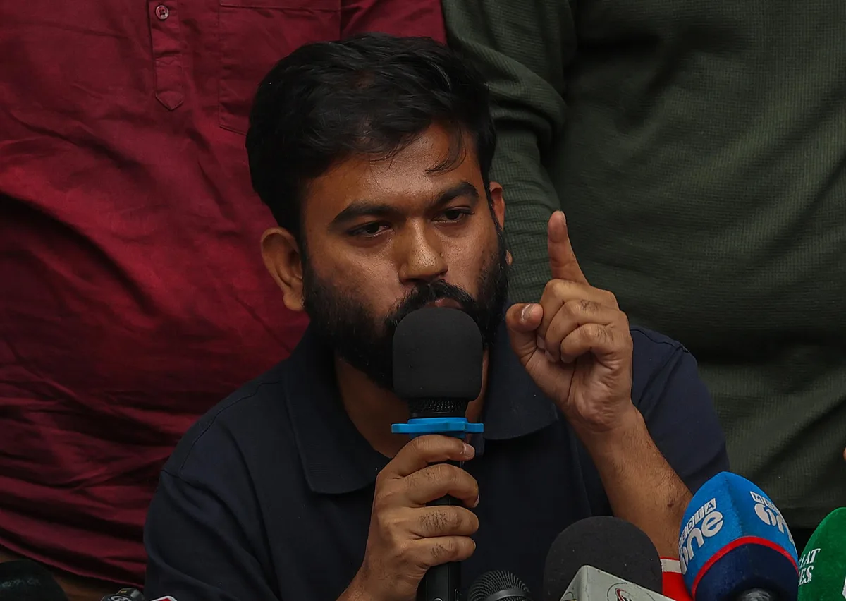 Detienen al líder de las "Cucarachas" al arrancar la protesta en Nueva Delhi