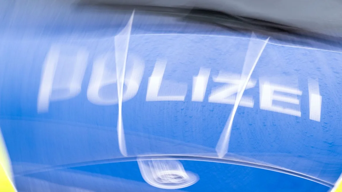 Ermittlungen: 20-Jähriger tot in Wohnung - Mögliches Gewaltverbrechen
