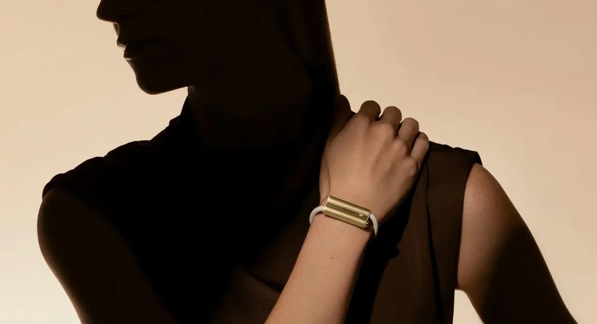 Así es Luffu Link, la primera pulsera para el seguimiento del cuidado y salud familiar de los fundadores de Fitbit