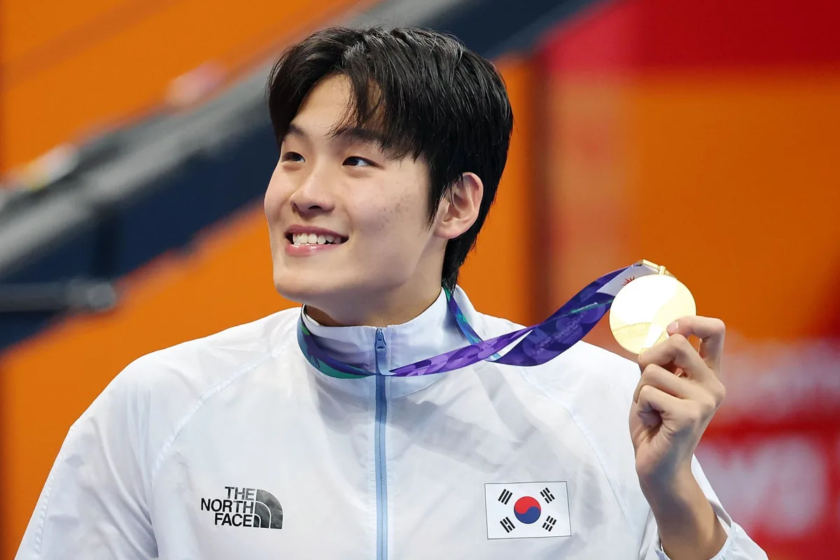 ‘피지컬 괴물’ 김영범, AG 기록 두번 경신하며 男자유형 50m 금메달
