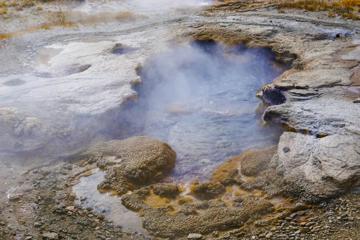 Early Earth Was a Molten, Asteroid-Blasted Hellscape. Scientists Now Know When That Changed