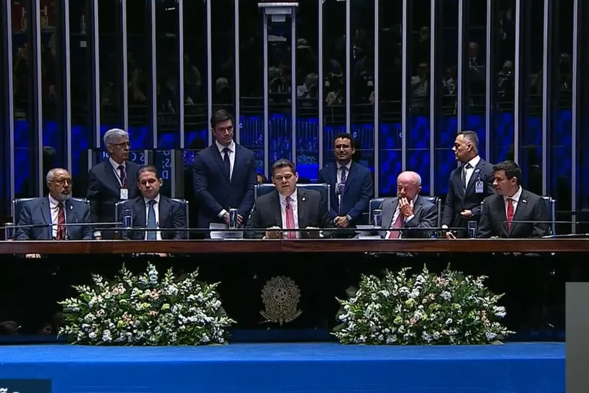 Congresso promulga PEC que acaba com a escala 6×1