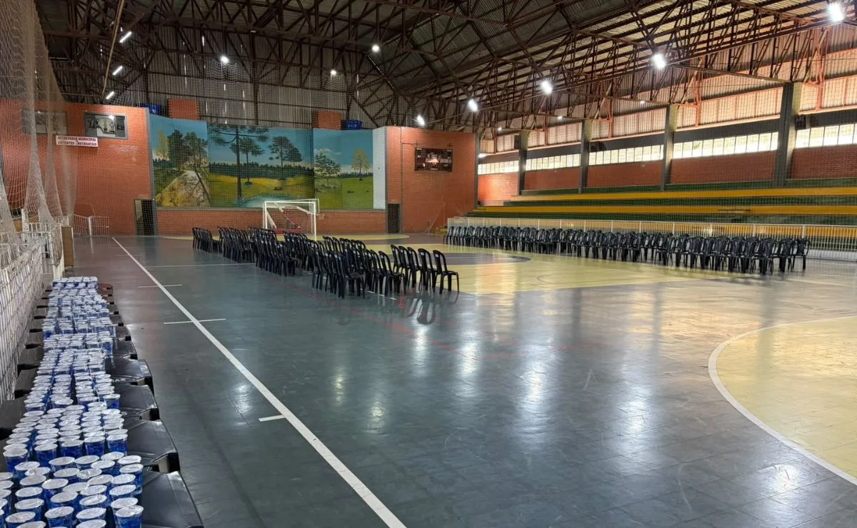 Imbituva prepara ginásio para velório coletivo das vítimas da tragédia na BR-373
