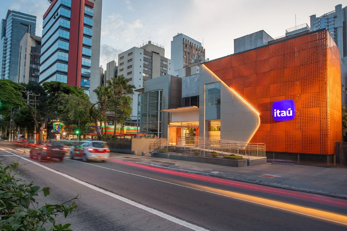 Quanto eu teria hoje se tivesse investido R$ 10 mil em ações do Itaú há cinco anos?