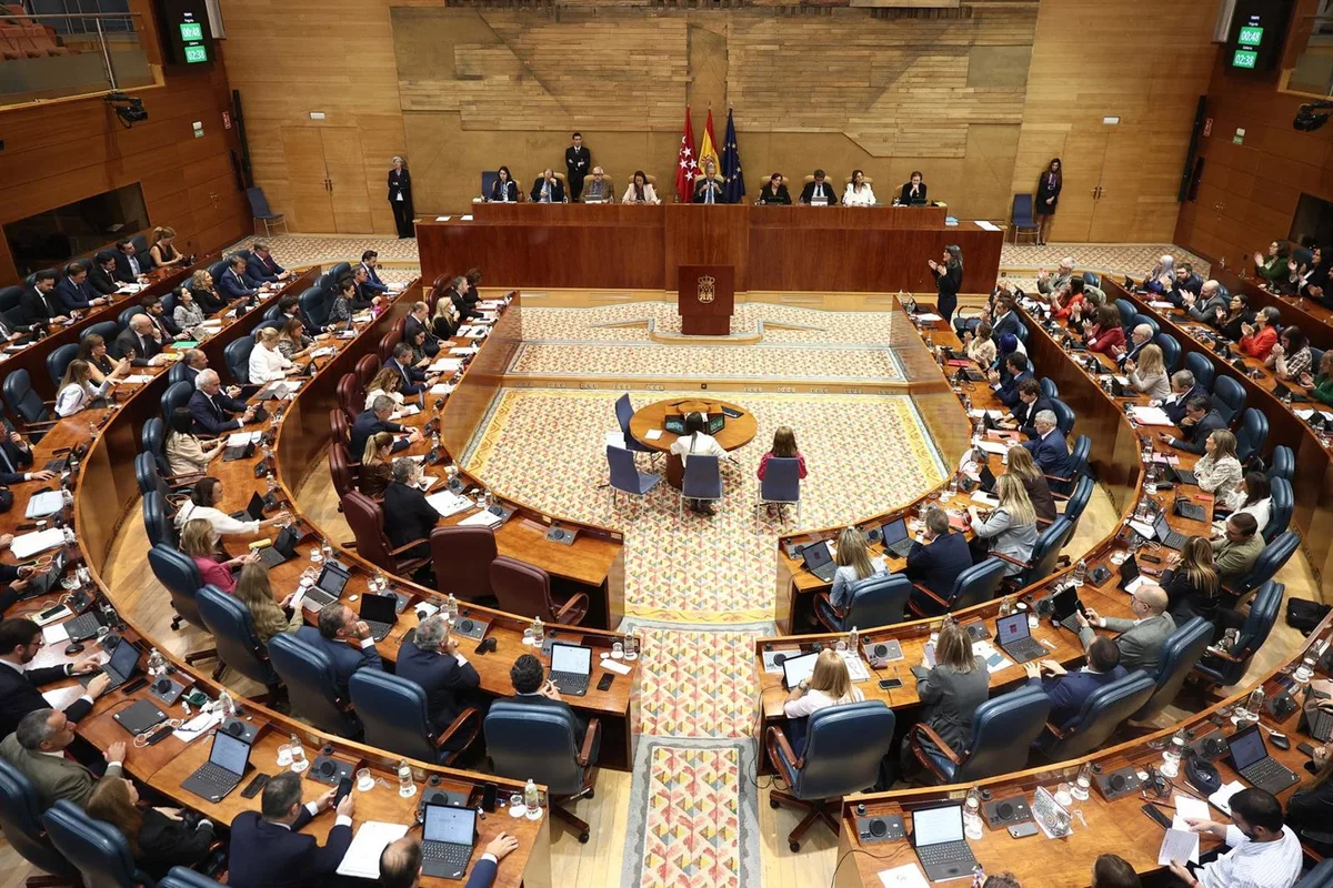 La huelga en Educación comparte con la vivienda el protagonismo del Pleno de este jueves en la Asamblea de Madrid