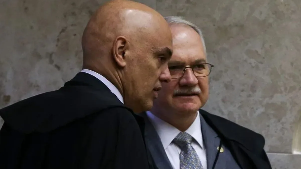 Fachin envia à PGR pedido de Moraes para acabar com sigilo de processo sobre mensagens com Vorcaro