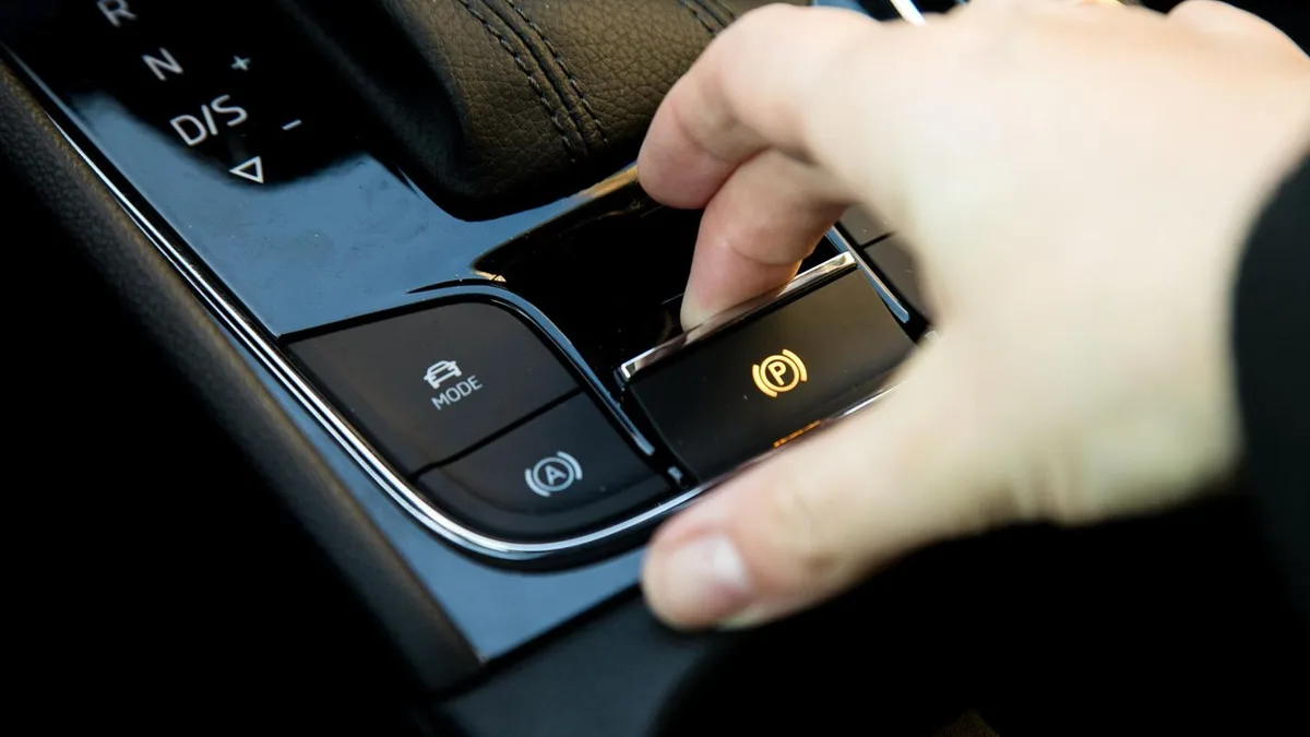 Auto: Diese Vorteile hat die elektrische Parkbremse gegenüber der Handbremse