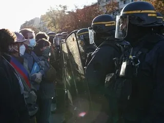 Manifestations lycéennes : une jeune femme dépose plainte contre un policier pour agression sexuelle, l’IGPN saisie