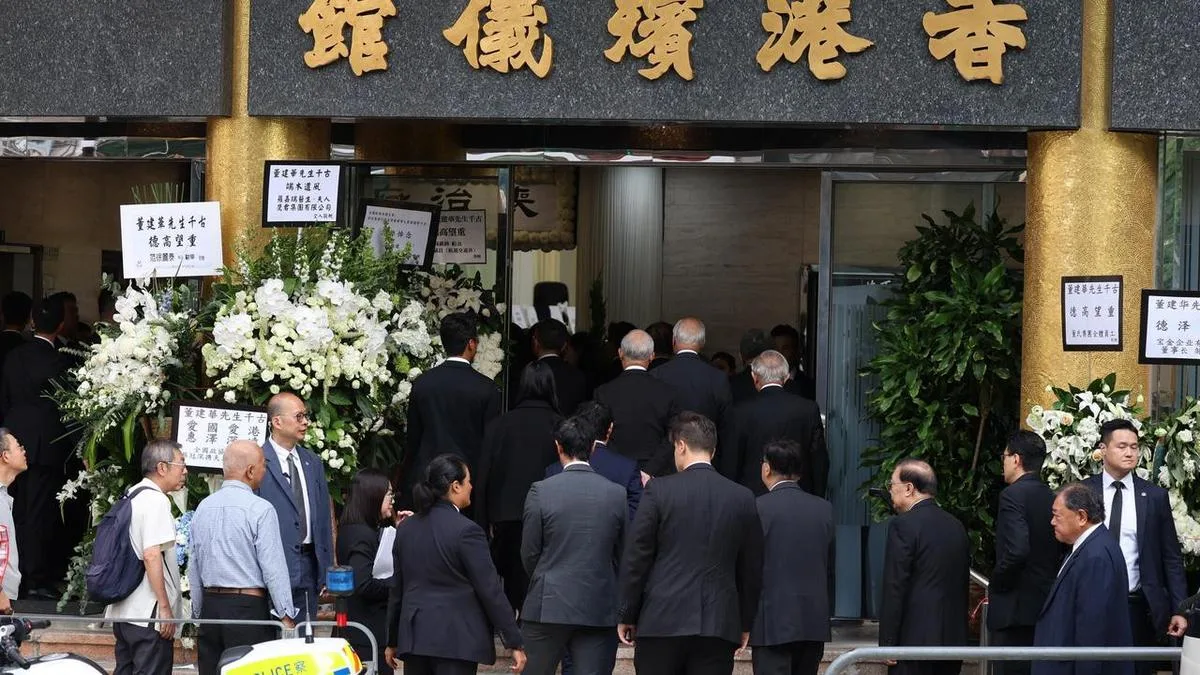 HK honors Tung Chee-hwa, the first post-colonial leader