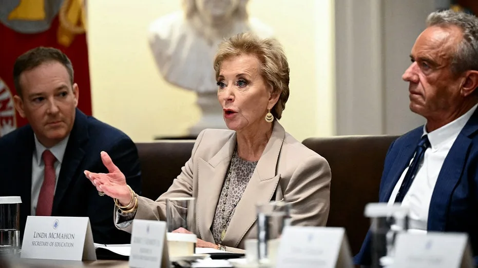 McMahon makes another move in cutting red tape as teachers are 'strangled by regulation'
