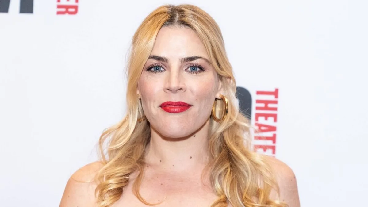 Busy Philipps: Ärzte fanden bei ihr seltenen Hirntumor