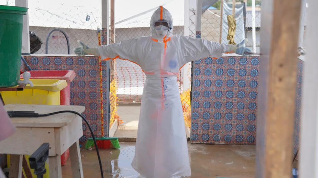 Epidemia de ebola avança em ritmo inédito na República Democrática do Congo e deixa mais de 2 mil mortos