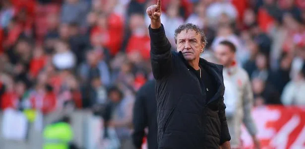 Cuca elogia Gabigol após gol e assistência contra Remo: 'um ótimo momento'